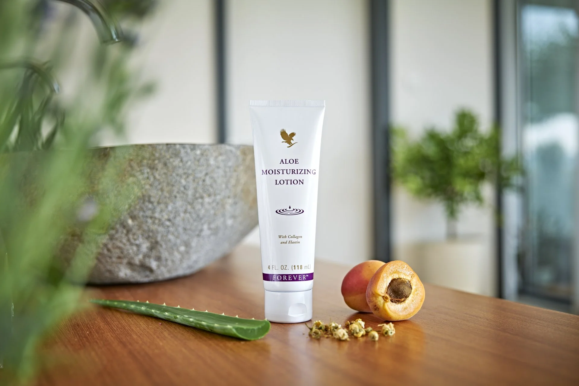 Forever Aloe Moisturizing Lotion - Image 4