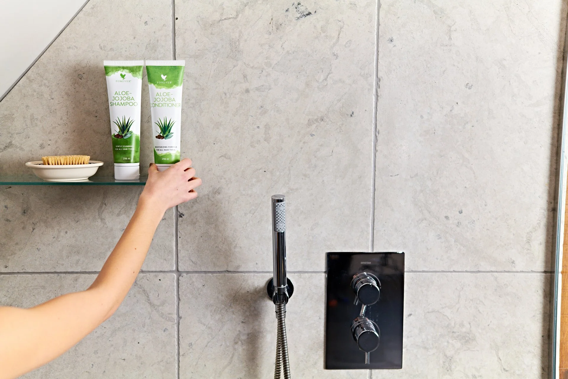 Aloe-Jojoba Shampoo - Image 5